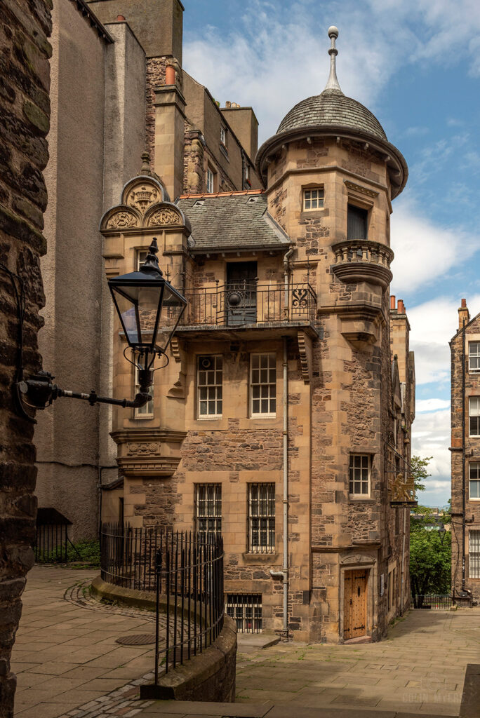 Lady Stair’s Close Sunshine