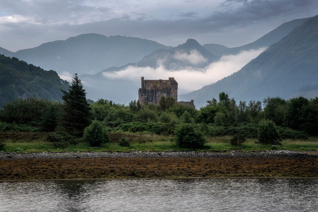 Eilean Donan Castle – Early Morning Mist