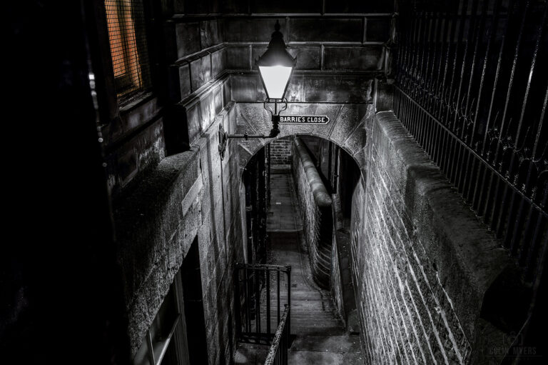 Barrie’s Close (Spot Colour)